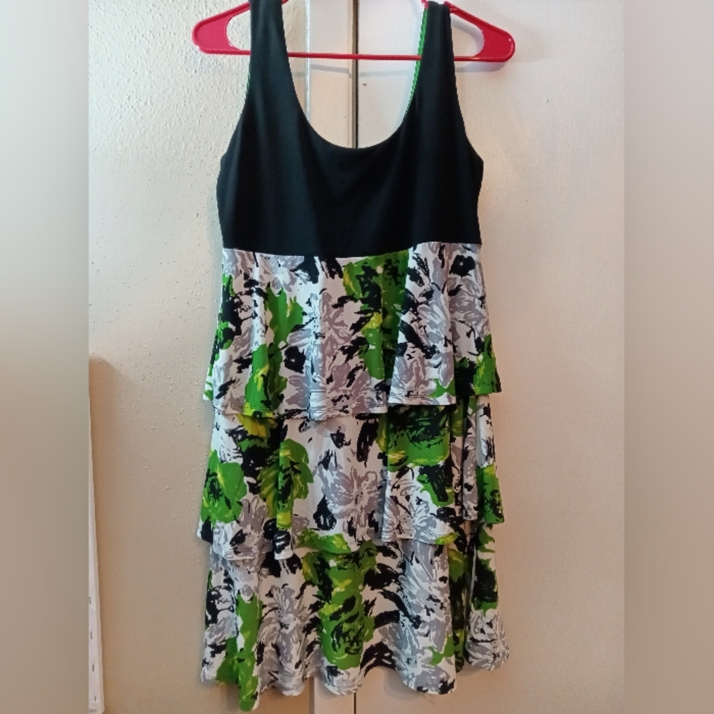 Sandra Darren Black and Green Floral Mini Dress